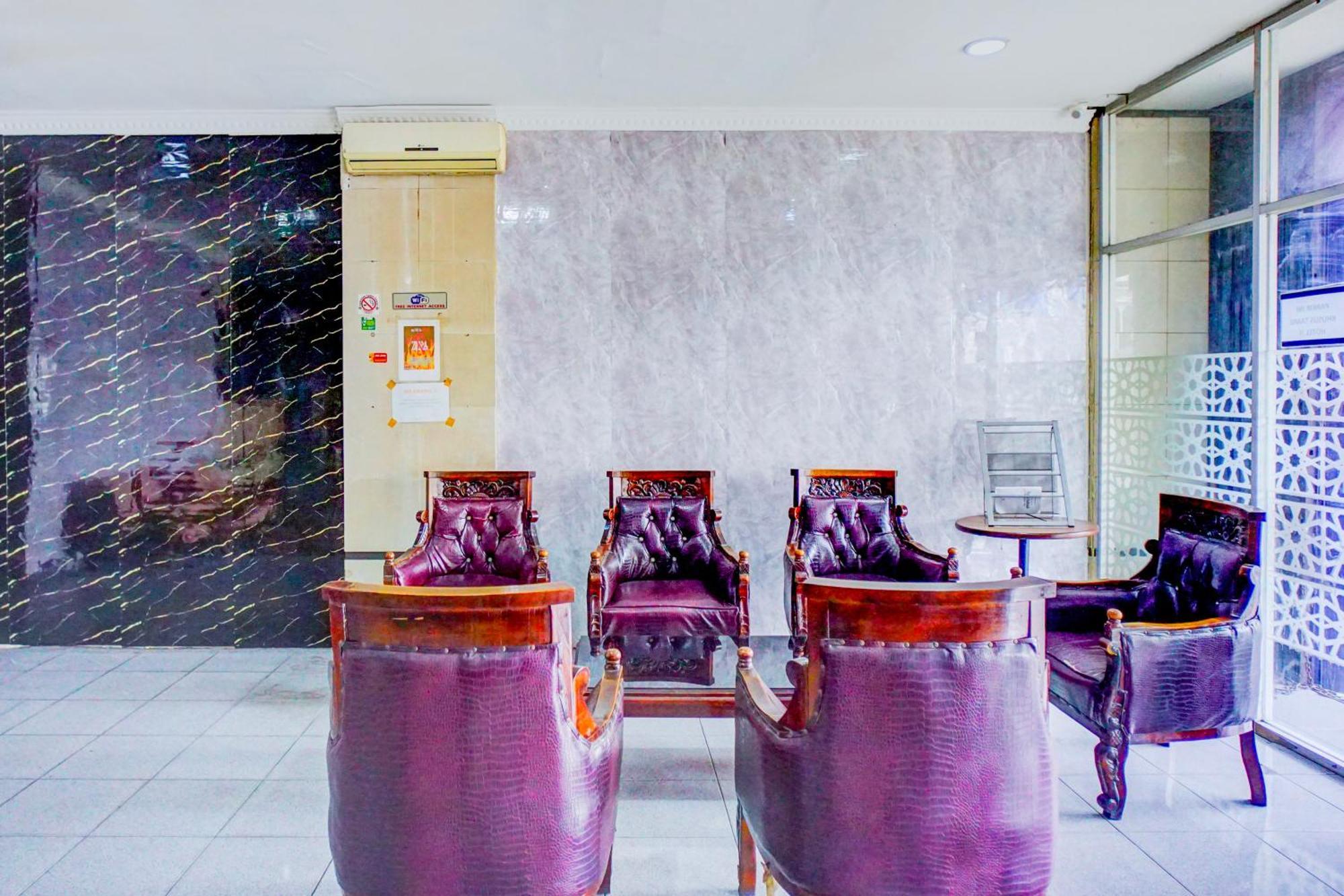 Hotel O Asyaffirah Near Masjid Raya Al Mashun Sm Raja Medan Exterior foto